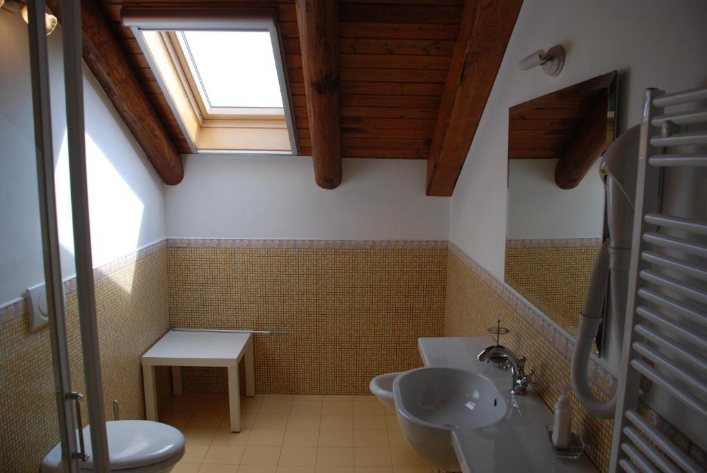 أَجيرولا B&B Beata Solitudo الغرفة الصورة