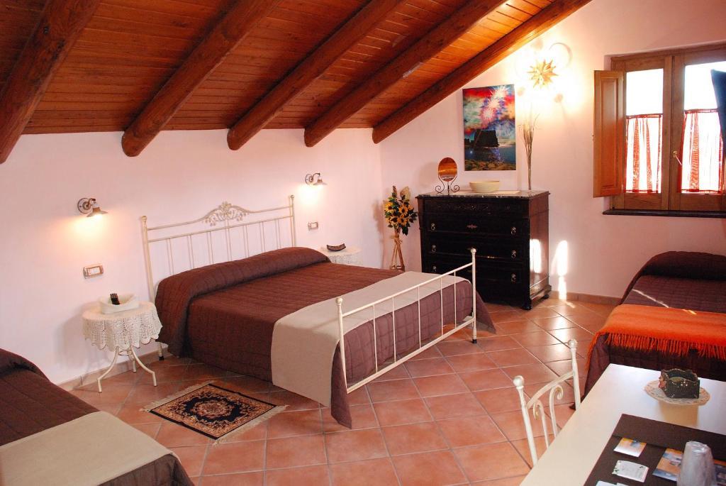 أَجيرولا B&B Beata Solitudo الغرفة الصورة