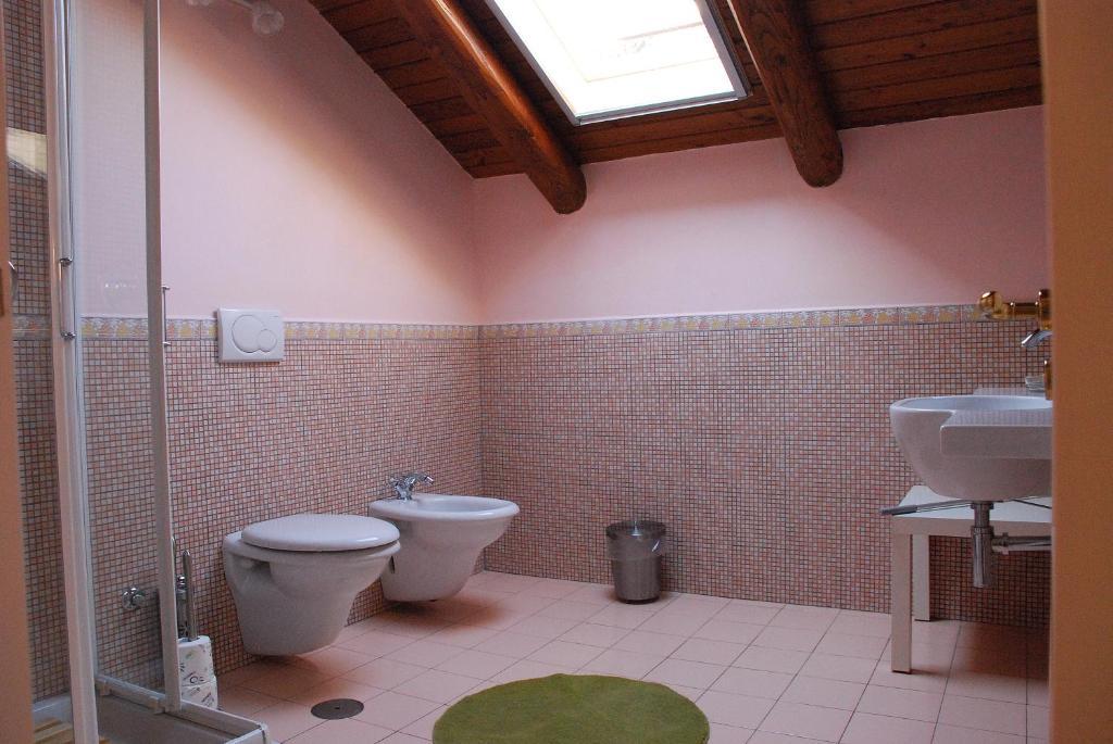 أَجيرولا B&B Beata Solitudo الغرفة الصورة